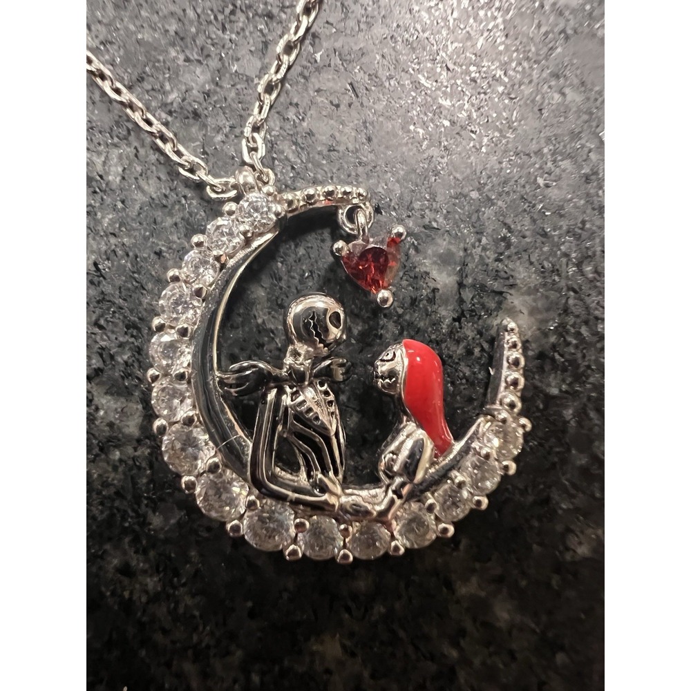 Jeulia "True Love's Kiss" Skull Couple Necklace‎ Red Heart Stone Sterling Silver